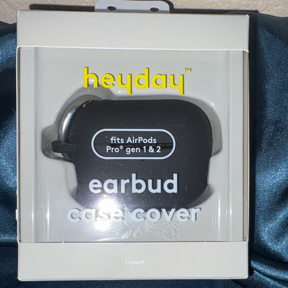3/$15. Bundle sale! Heyday Black Earbud Case Cover for AirPods Pro gen 1 & 2